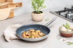 Tramontina Professional 26CM Seramik Yüzeyli Tava